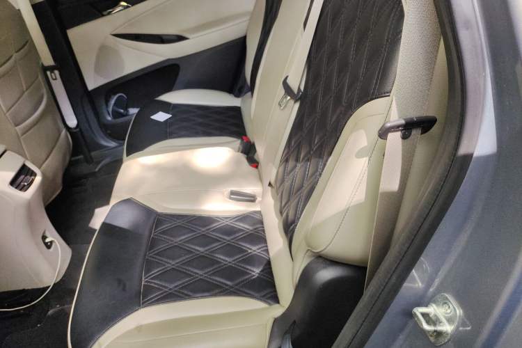 Used Buick GL6 2018 18T 5-Seater Elite Version Left Rear Seat