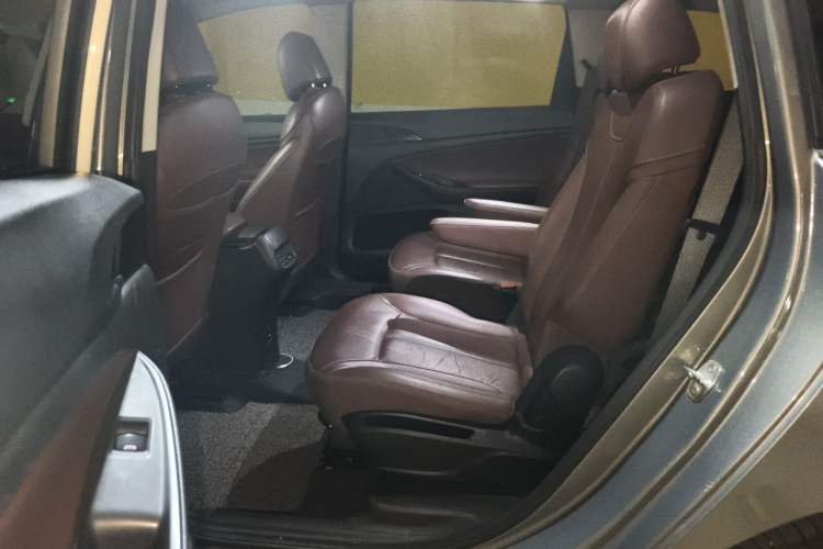 Used Buick GL6 2018 18T 6-Seater Prestige Model Left Rear Seat