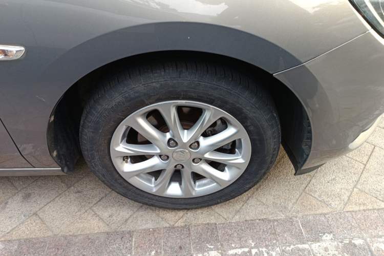 Used Buick GL6 2018 18T 6-Seater Luxury Model Right Front Wheel Hub