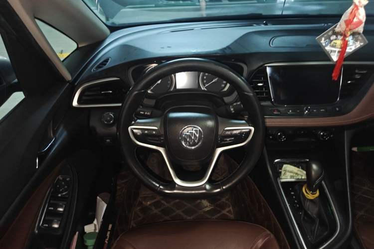 Used Buick GL6 2018 18T 6-Seater Prestige Model Steering Wheel
