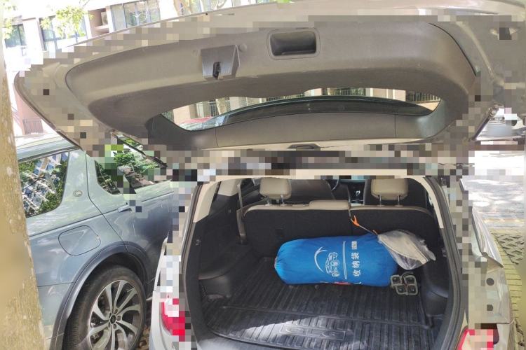 Used Buick GL6 2018 18T 5-Seater Elite Version Trunk