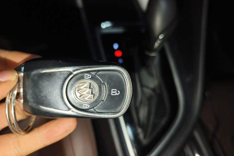 Used Buick GL6 2018 18T 6-Seater Prestige Model Vehicle Key