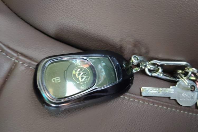 Used Buick GL6 2018 18T 6-Seater Prestige Model Vehicle Key