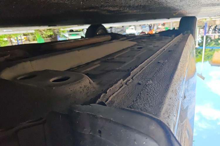 Used Buick GL6 2018 18T 6-Seater Luxury Model Chassis Front Right