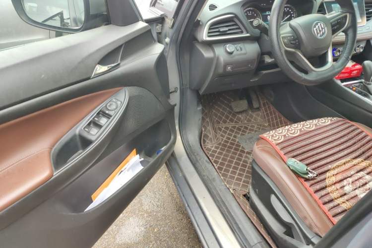 Used Buick GL6 2018 18T 6-Seater Luxury Model Driver Seat