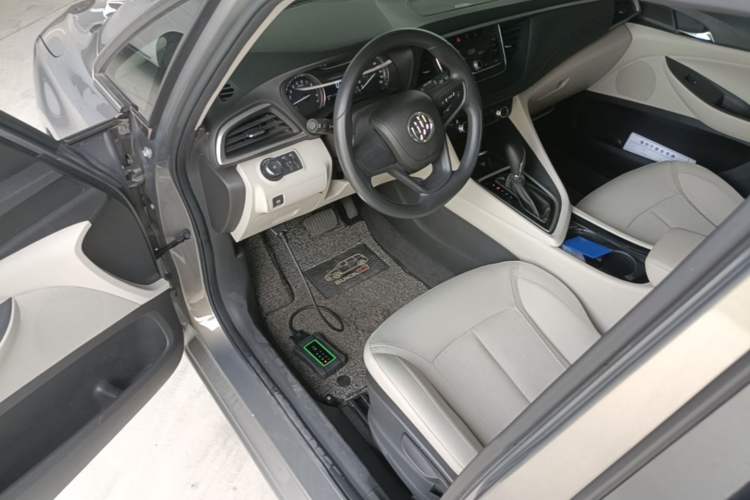 Used Buick GL6 2018 18T 6-Seater Elite Model Driver Seat