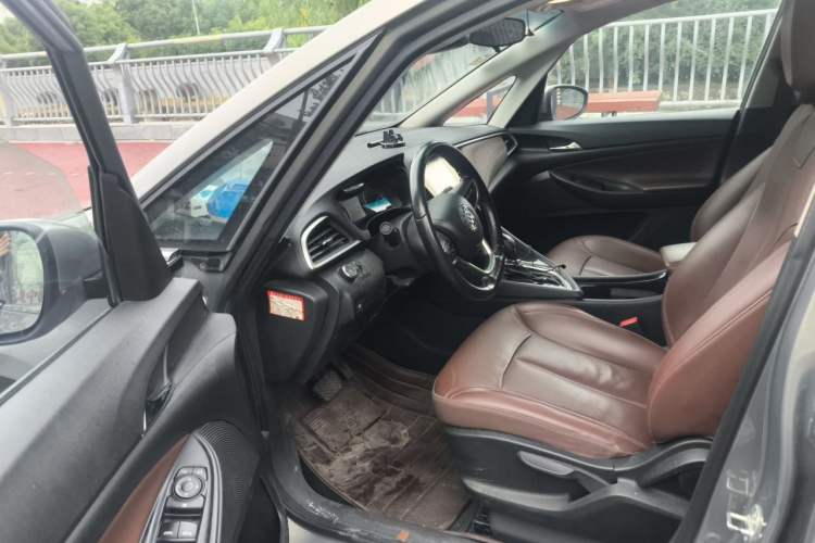 Used Buick GL6 2018 18T 6-Seater Luxury Model Driver Seat