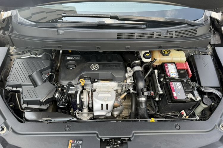 Used Buick GL6 2018 18T 6-Seater Prestige Model Engine Bay