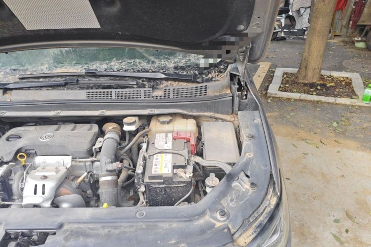 Used Buick GL6 2018 18T 6-Seater Elite Model Engine Bay Left