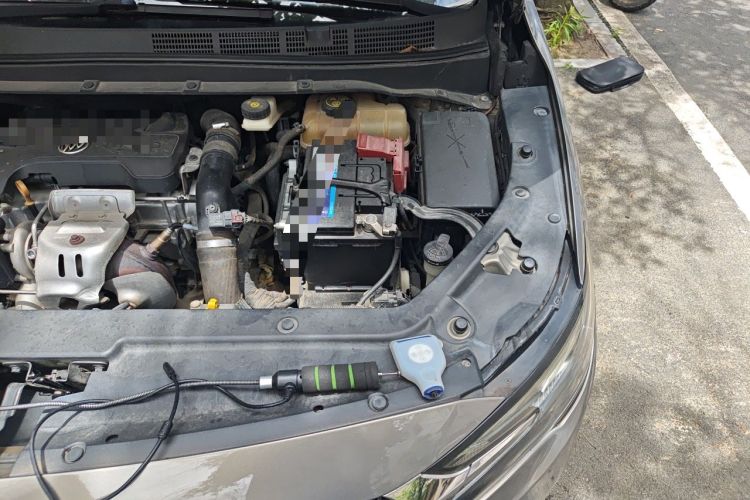 Used Buick GL6 2018 18T 6-Seater Luxury Model Engine Bay Left