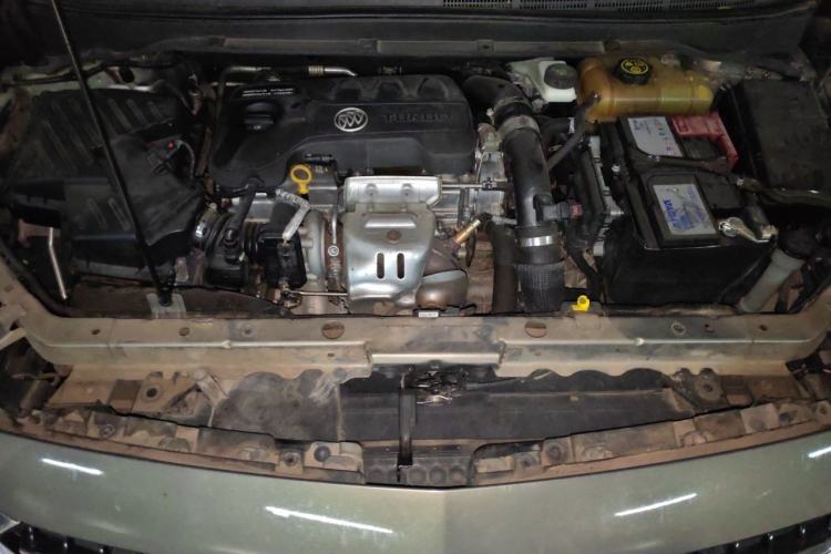 Used Buick GL6 2018 18T 6-Seater Prestige Model Engine Bay