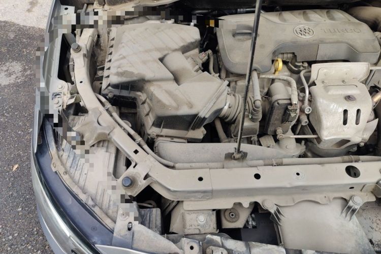 Used Buick GL6 2018 18T 6-Seater Luxury Model Engine Bay Right