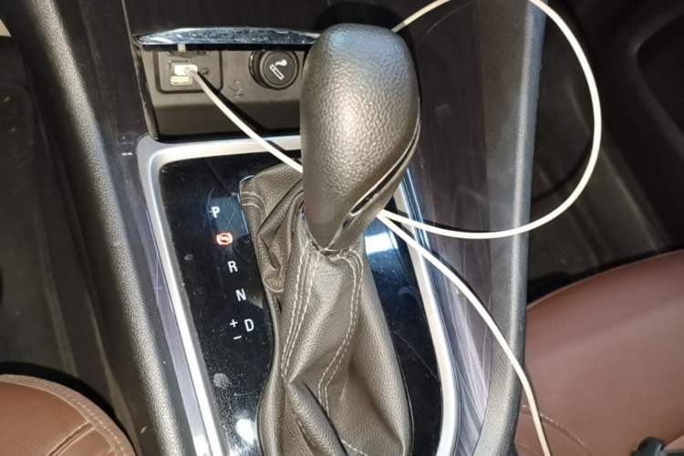 Used Buick GL6 2018 18T 6-Seater Luxury Model Gear Lever