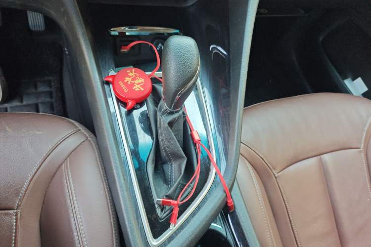 Used Buick GL6 2018 18T 6-Seater Prestige Model Gear Lever
