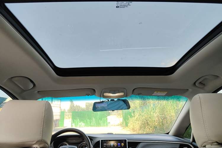 Used Buick GL6 2018 18T 6-Seater Elite Model Headliner