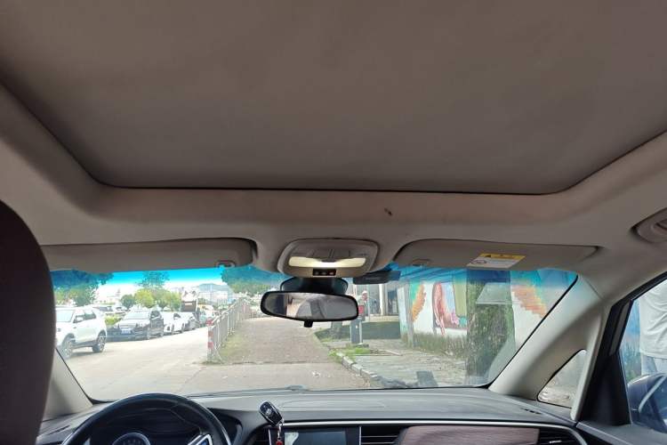 Used Buick GL6 2018 18T 6-Seater Luxury Model Headliner