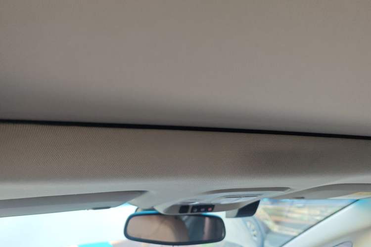 Used Buick GL6 2018 18T 6-Seater Prestige Model Headliner