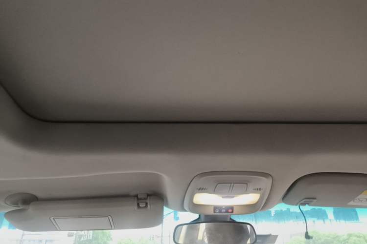 Used Buick GL6 2018 18T 6-Seater Luxury Model Headliner