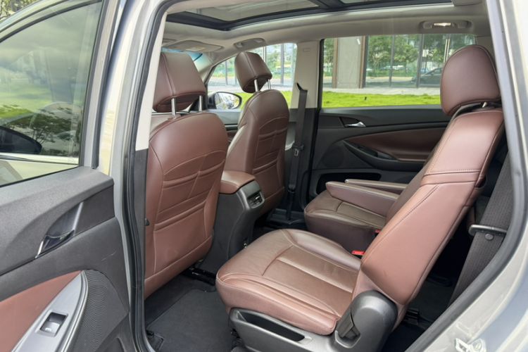 Used Buick GL6 2018 18T 6-Seater Prestige Model Interior 1