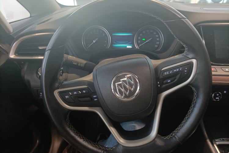 Used Buick GL6 2018 18T 6-Seater Luxury Model Interior 2