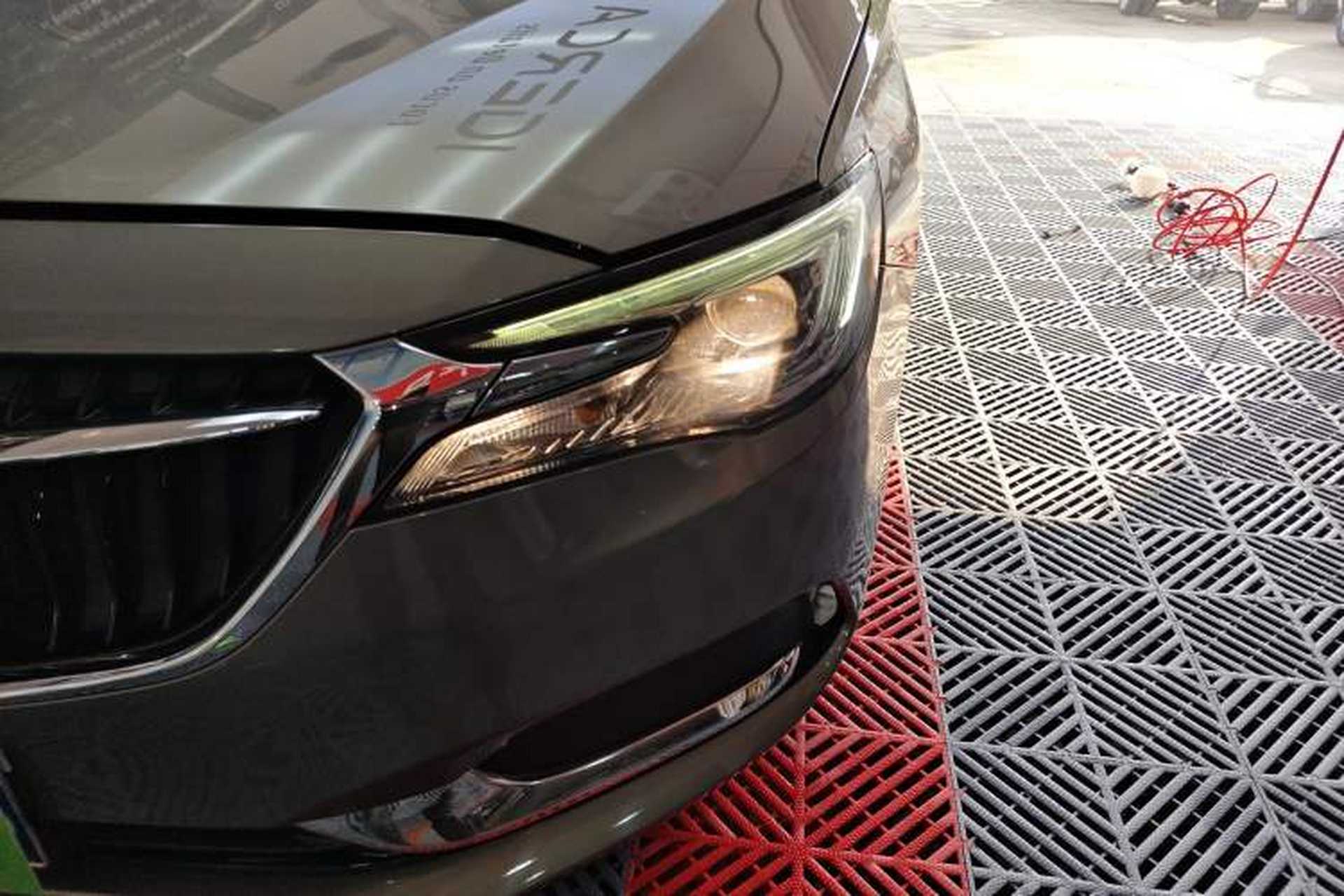 Used Buick GL6 2018 18T 6-Seater Luxury Model Left Front Headlight