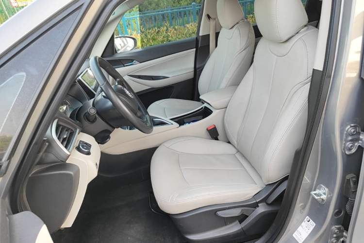 Used Buick GL6 2018 18T 6-Seater Elite Model Left Front Seat