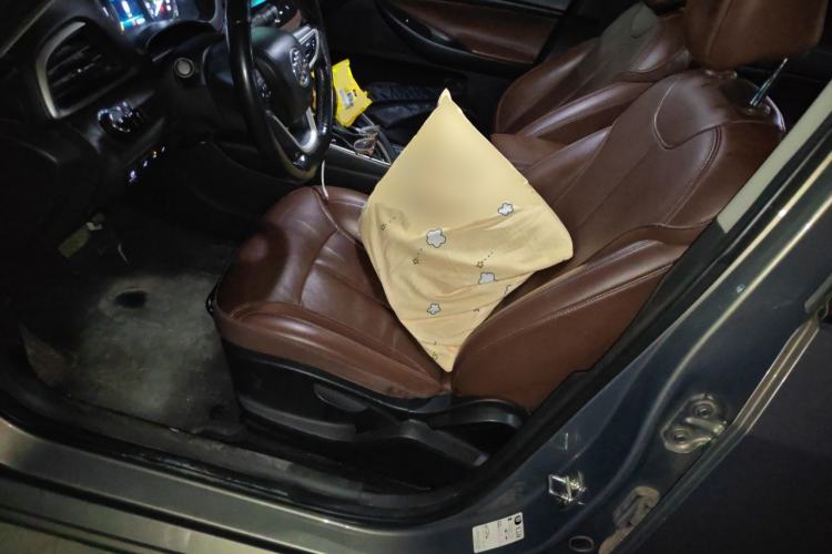 Used Buick GL6 2018 18T 6-Seater Prestige Model Left Front Seat