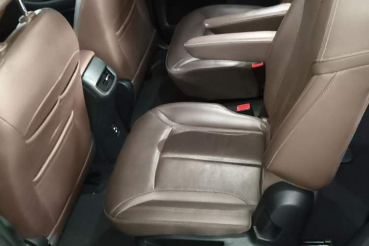 Used Buick GL6 2018 18T 6-Seater Prestige Model Left Rear Seat