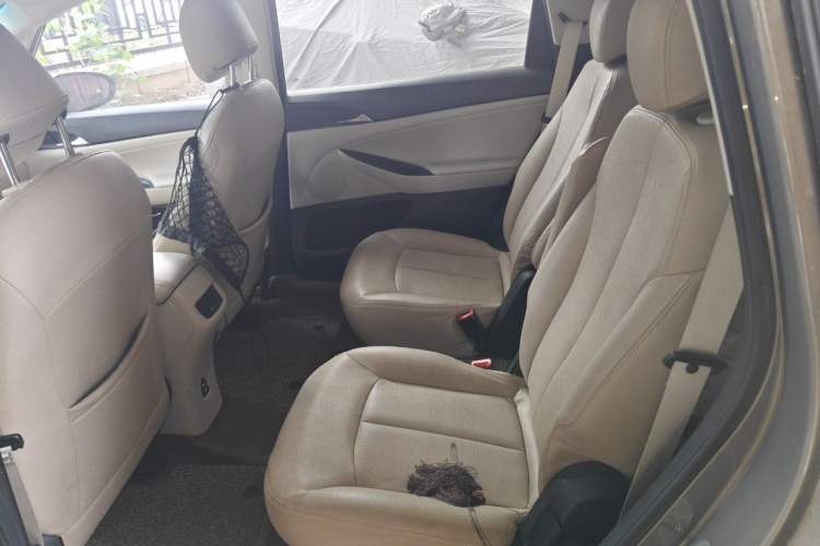 Used Buick GL6 2018 18T 6-Seater Elite Model Left Rear Seat