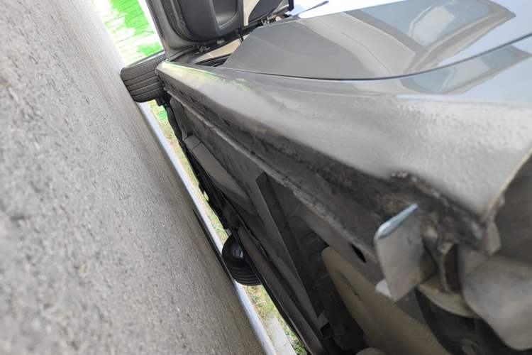 Used Buick GL6 2018 18T 6-Seater Elite Model Left Side Sill