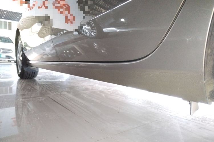 Used Buick GL6 2018 18T 6-Seater Elite Model Left Side Sill