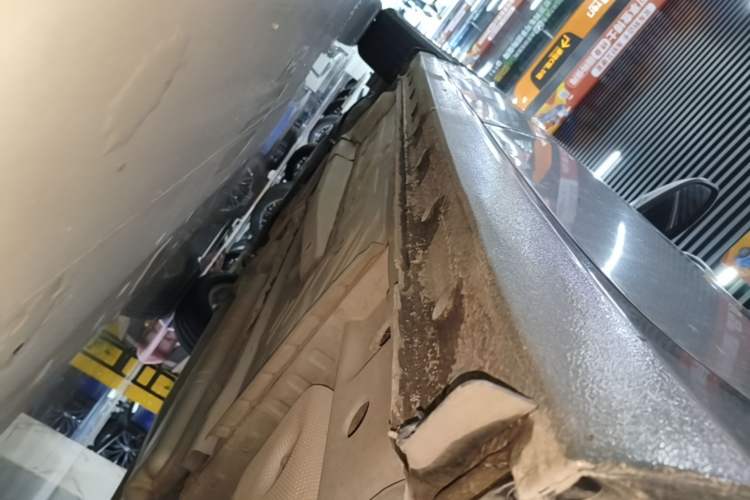 Used Buick GL6 2018 18T 6-Seater Luxury Model Left Side Sill