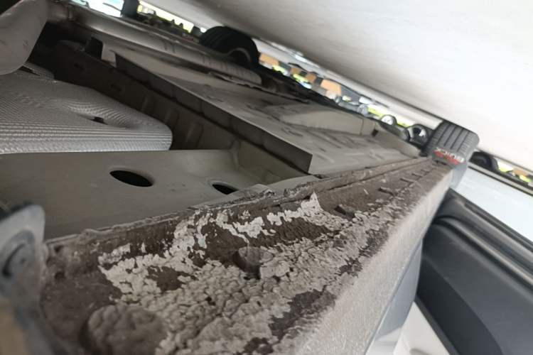 Used Buick GL6 2018 18T 6-Seater Elite Model Left Side Sill
