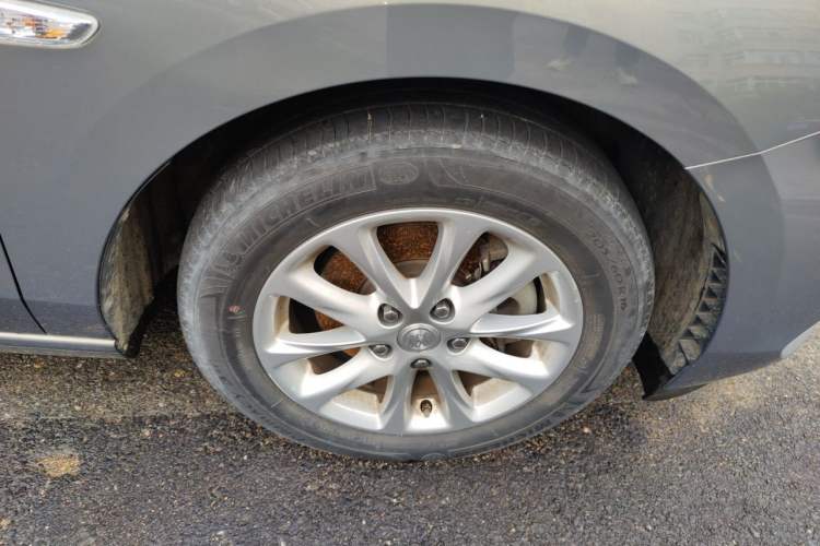 Used Buick GL6 2018 18T 6-Seater Luxury Model Right Front Wheel Hub