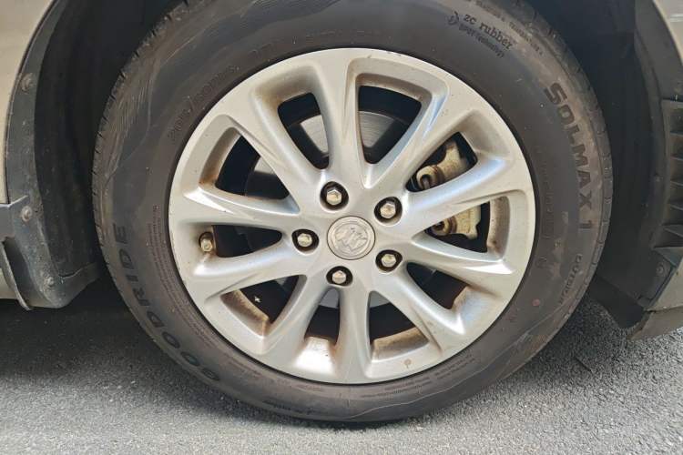 Used Buick GL6 2018 18T 6-Seater Luxury Model Right Front Wheel Hub