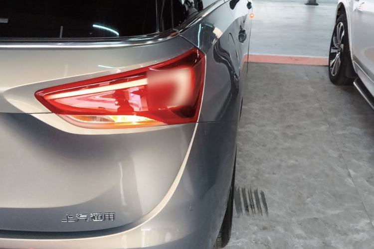 Used Buick GL6 2018 18T 6-Seater Prestige Model Right Rear Taillight