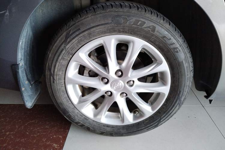 Used Buick GL6 2018 18T 6-Seater Elite Model Right Rear Wheel Hub