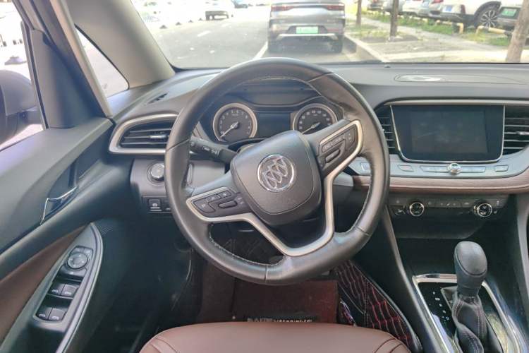 Used Buick GL6 2018 18T 6-Seater Luxury Model Steering Wheel
