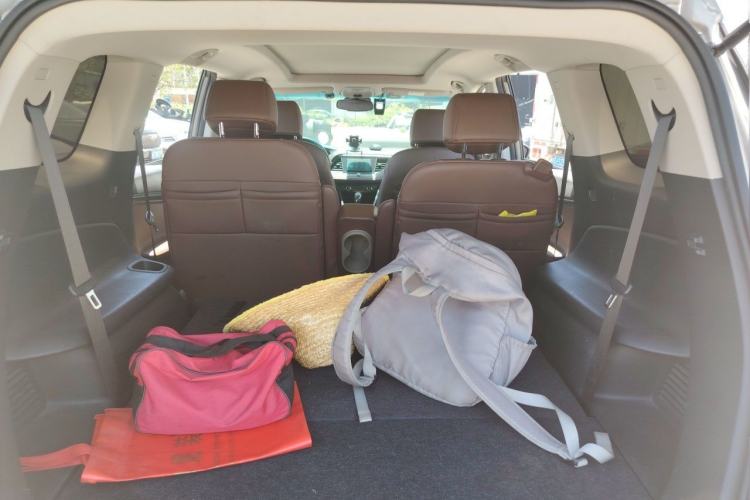 Used Buick GL6 2018 18T 6-Seater Luxury Model Trunk