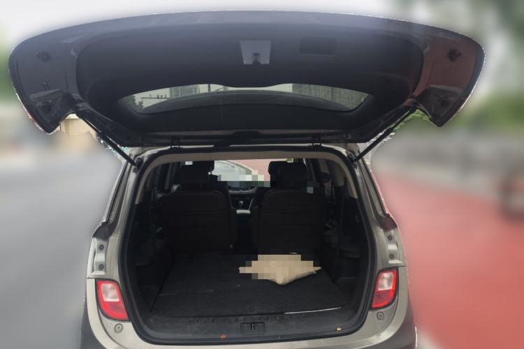 Used Buick GL6 2018 18T 6-Seater Luxury Model Trunk
