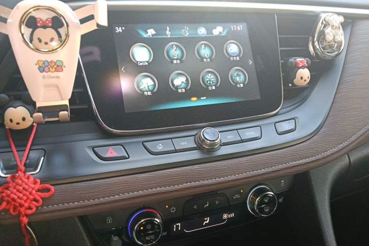 Used Buick GL6 2018 18T 5-seat Luxury Model Audio And AC Panel