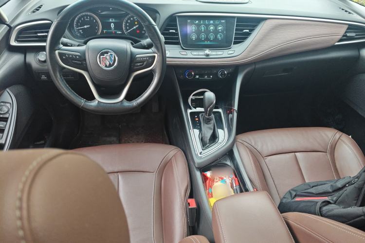 Used Buick GL6 2018 18T 6-Seater Luxury Model Center Console
