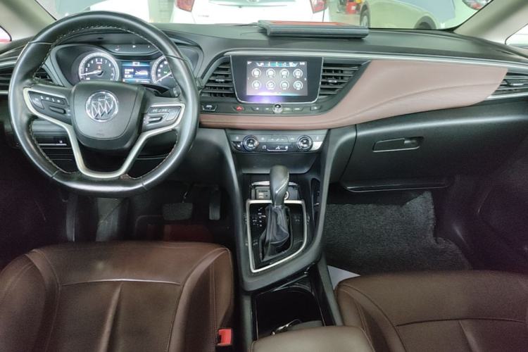 Used Buick GL6 2018 18T 6-Seater Luxury Model Center Console