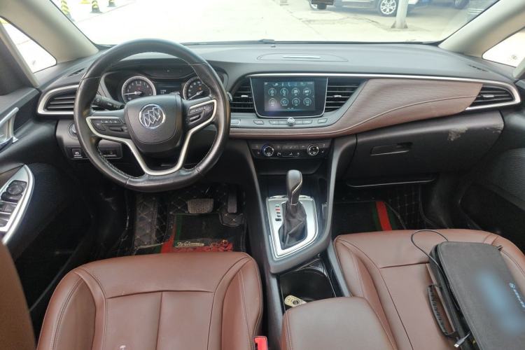 Used Buick GL6 2018 18T 6-Seater Prestige Model Center Console