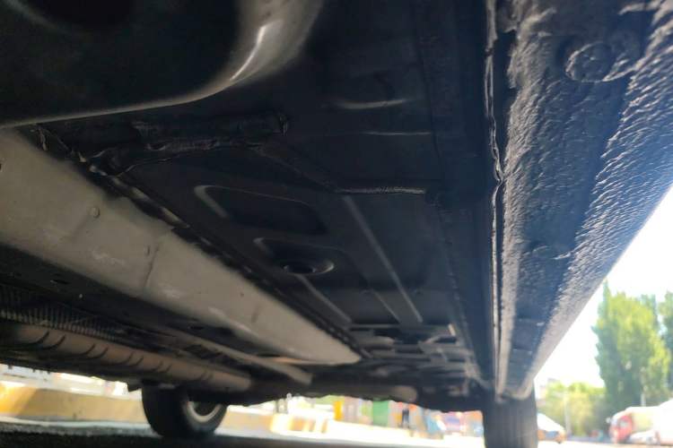 Used Buick GL6 2018 18T 6-Seater Elite Model Chassis Front Left