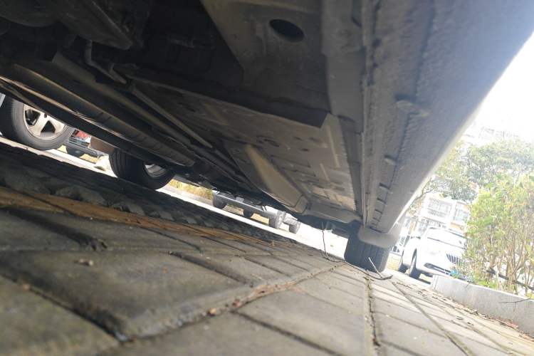 Used Buick GL6 2018 18T 6-Seater Luxury Model Chassis Rear Right
