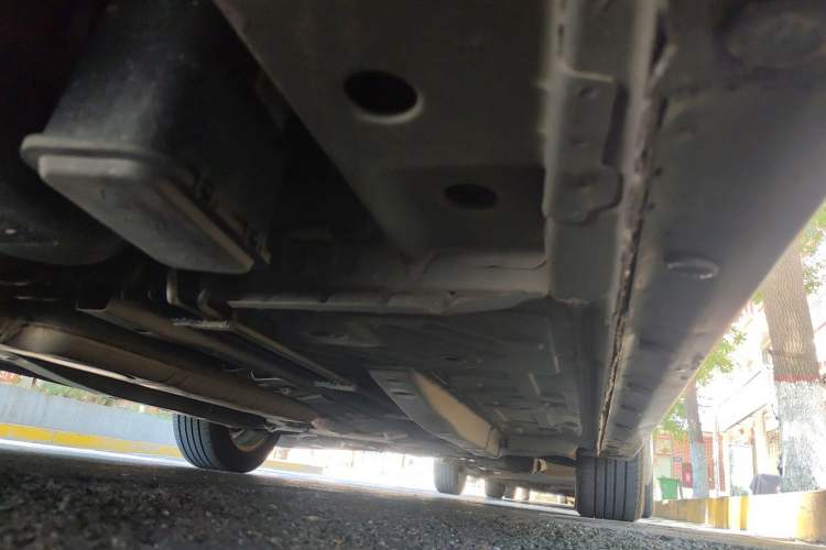 Used Buick GL6 2018 18T 6-Seater Elite Model Chassis Rear Right
