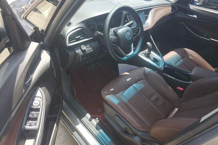 Used Buick GL6 2018 18T 6-Seater Prestige Model Driver Seat