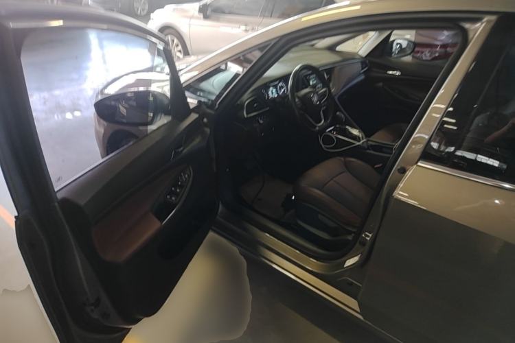 Used Buick GL6 2018 18T 6-Seater Luxury Model Driver Seat