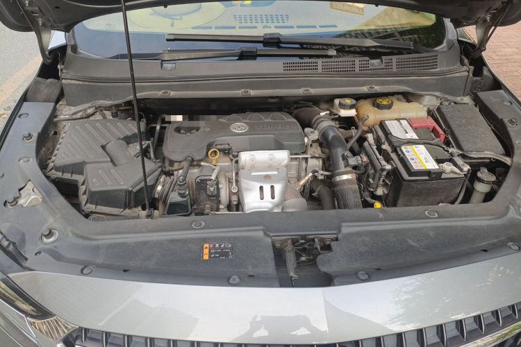 Used Buick GL6 2018 18T 6-Seater Luxury Model Engine Bay